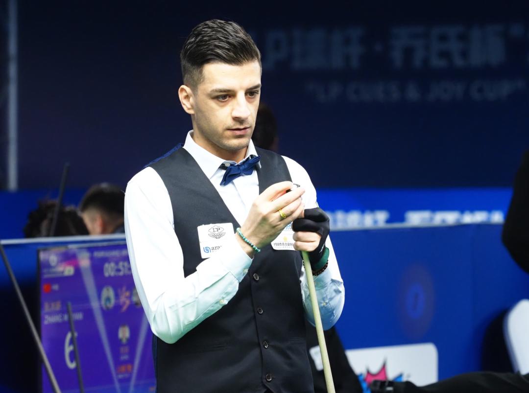 詹姆斯和安 詹姆斯和安