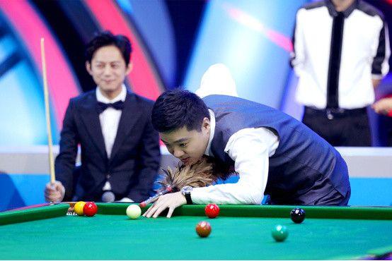 罗西：虽然在曼联很少有机会，但弗格森对待我和C罗是一样的.