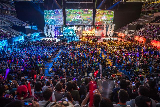 的广阔舞台 的广阔舞台