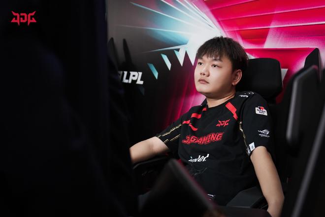 老将与新人 老将与新人