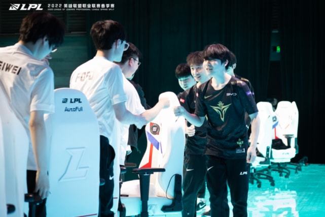 但纪律与健 但纪律与健